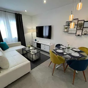 https://xxi-e-apartamentos-morales-y-arnal.es-andalucia.com