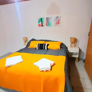 https://house-studio-patio-y-churrasquera-mendoza-centro.hotelsmendoza.com